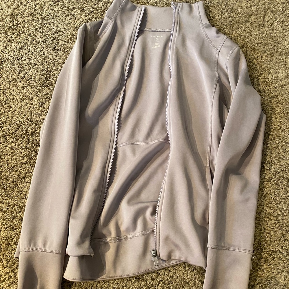 Womens layer 8 jacket